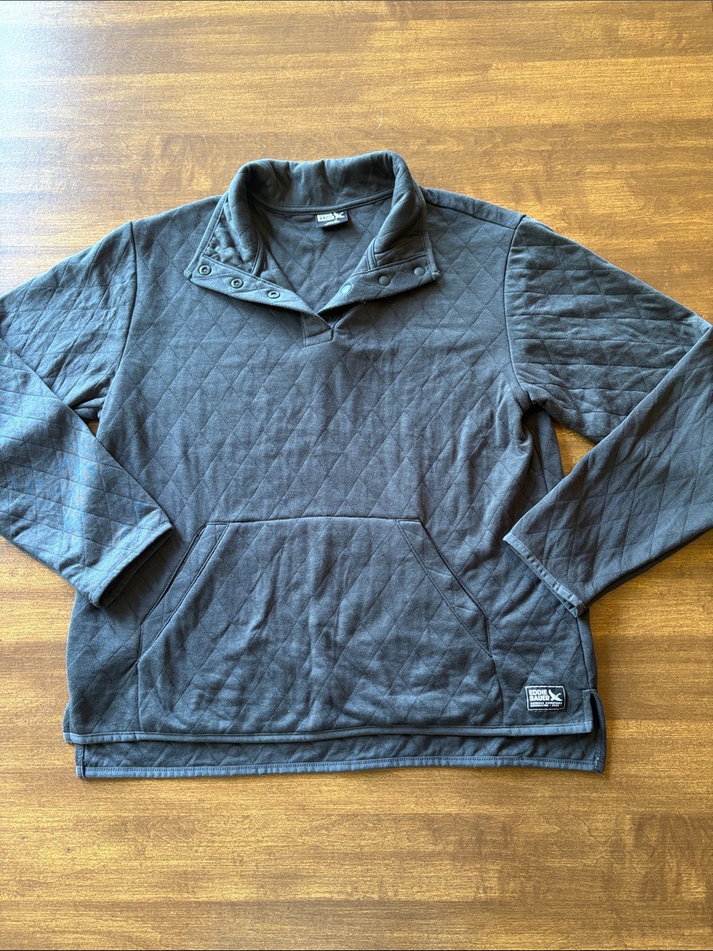 Eddie Bauer 1/4 Snap Quilted Pullover, Size Medium
